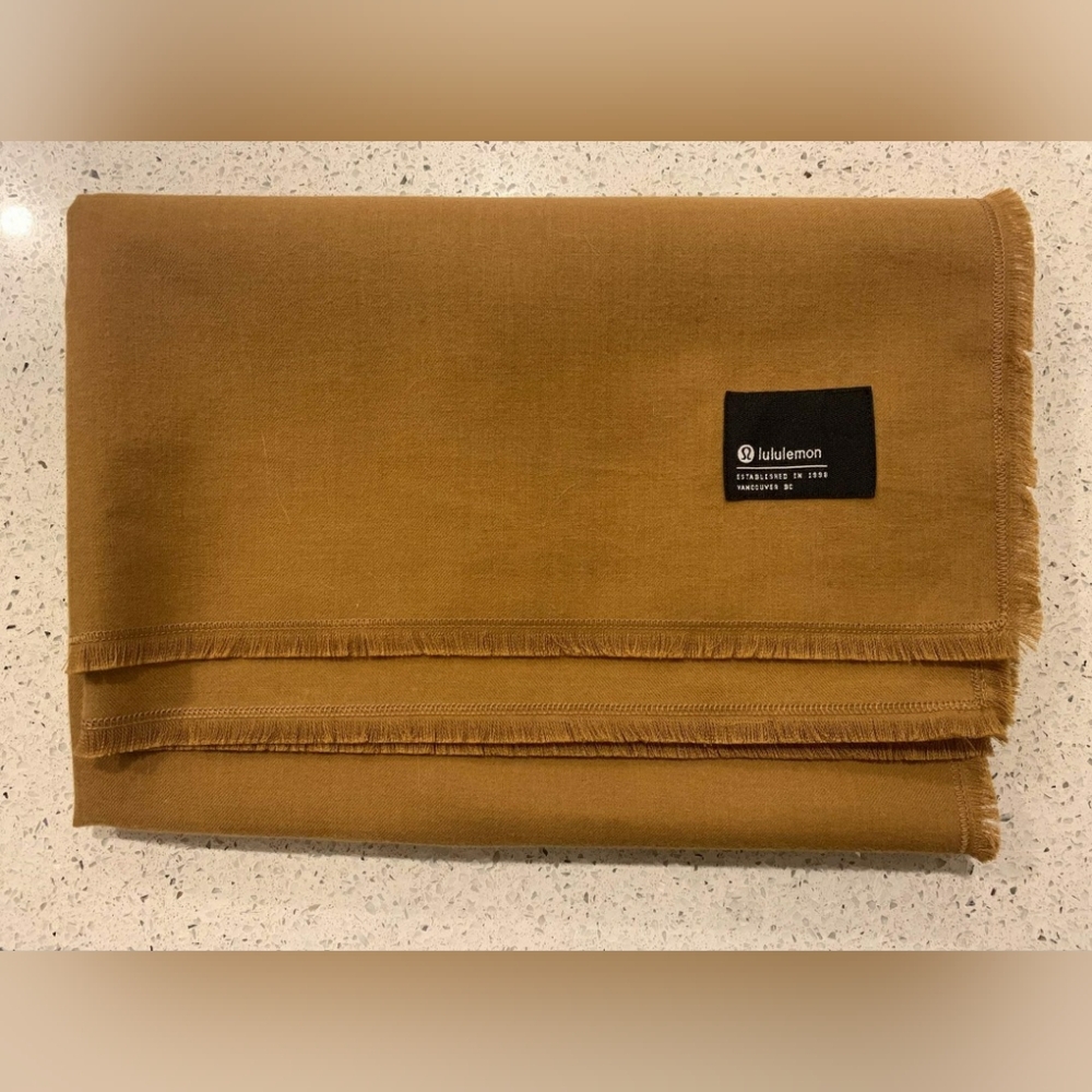 Lululemon Wool-Blend Scarf Bold Beige - O/S - Picture 5 of 5